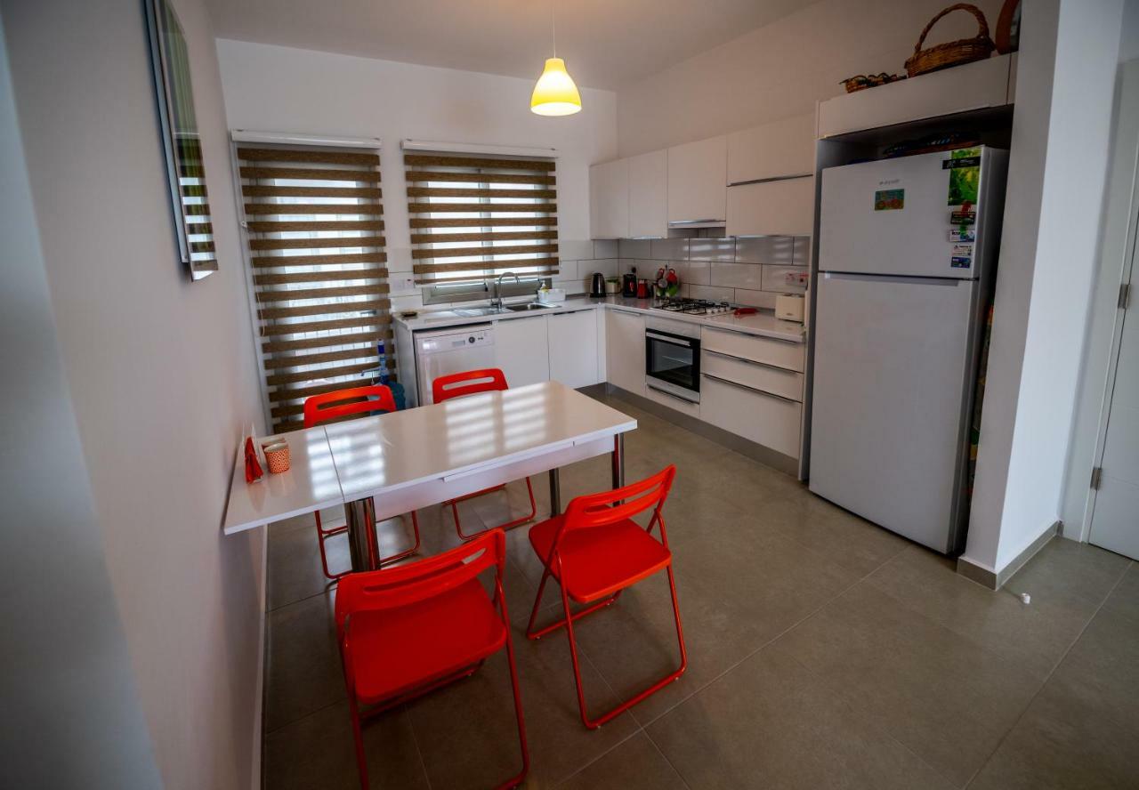 Milos Park Home - Alsancak Karavas  Экстерьер фото